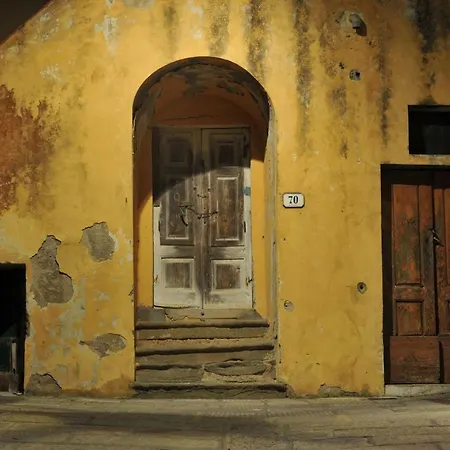 Apartment “il Buchetto” *